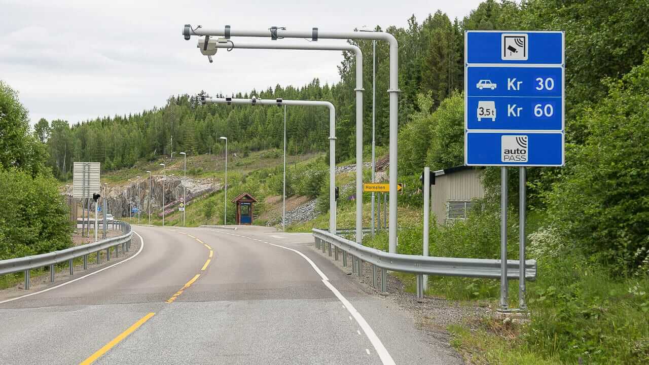 Le regole del traffico in Norvegia: limiti di velocità, pedaggi e particolarità per i camperisti