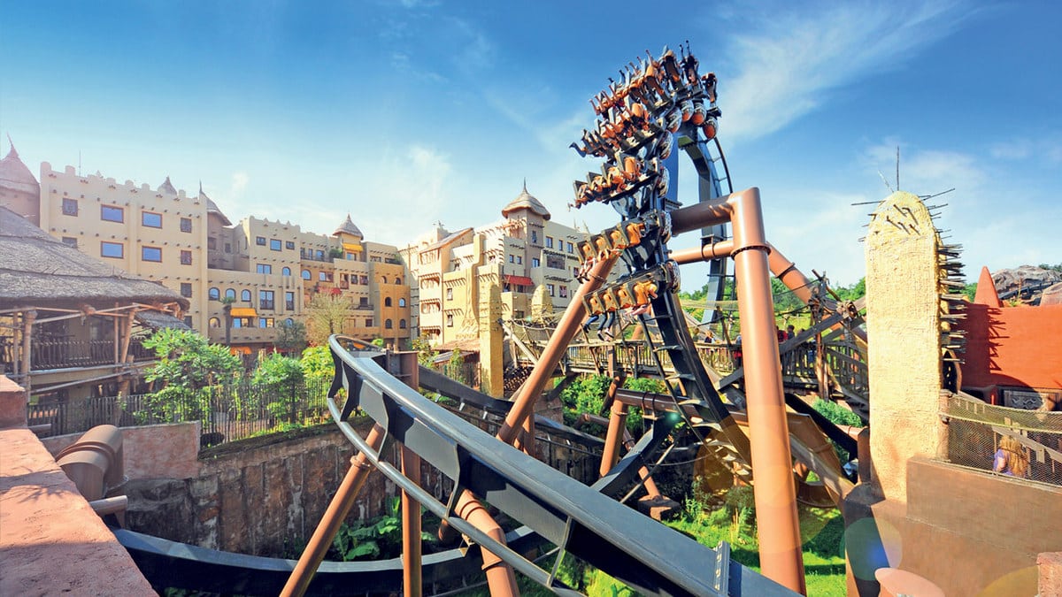 Campeggio nei parchi a tema: divertimento per tutta la famiglia 30 Black Mamba a Phantasialand quando visiti i parchi di divertimento con il campeggio