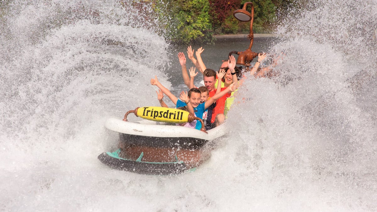 Campeggio nei parchi a tema: divertimento per tutta la famiglia 18 Un giro in vasca da bagno nel parco a tema Tripsdrill in Germania