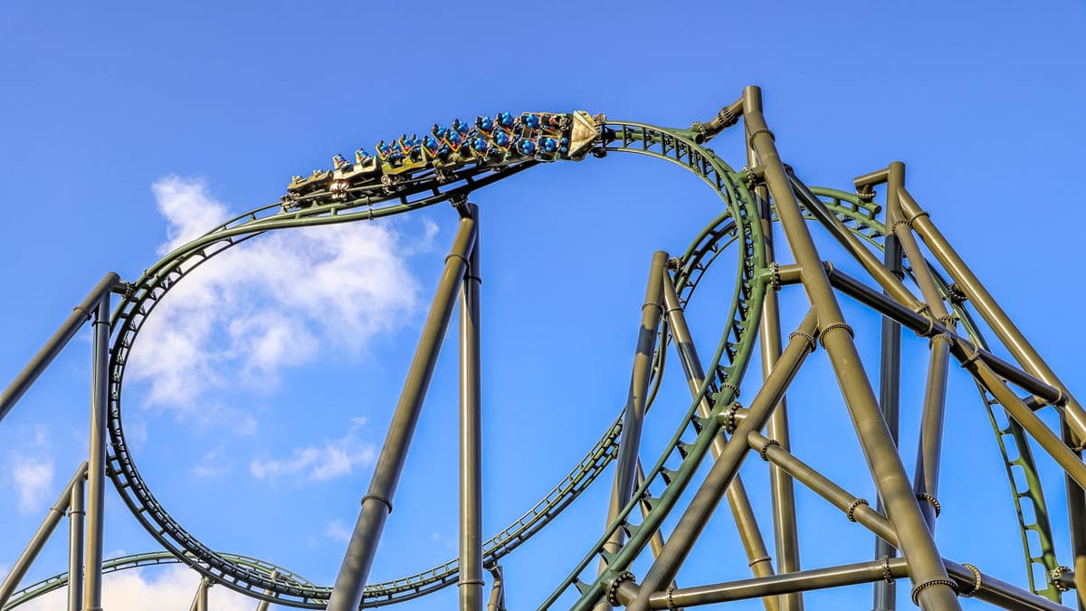 Campeggio nei parchi a tema: divertimento per tutta la famiglia 65 Montagne russe al parco a tema Walibi in Europa