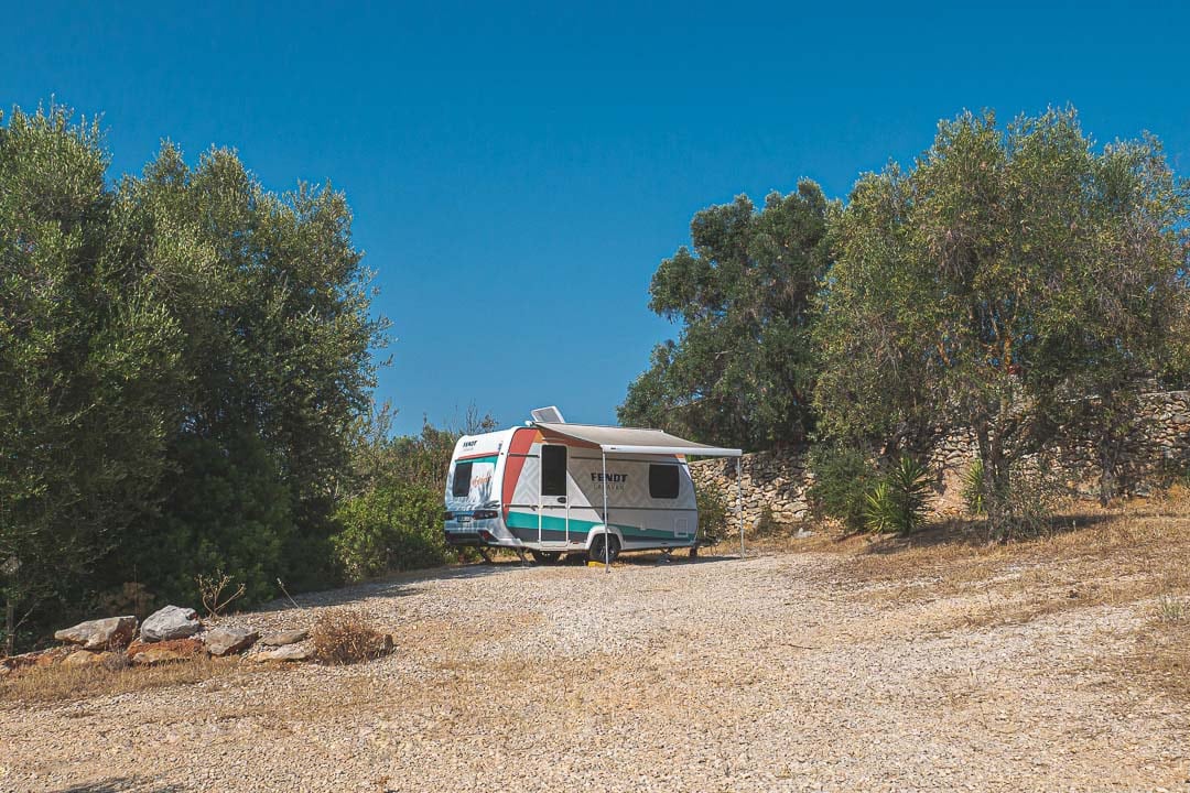 Principale 17 kleine wohnwagen mit toilette und dusche FIMG