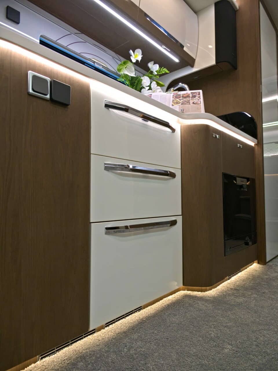 Deddle RV Carbonic Liner 78 - Cassetti Caravan Salon 2024