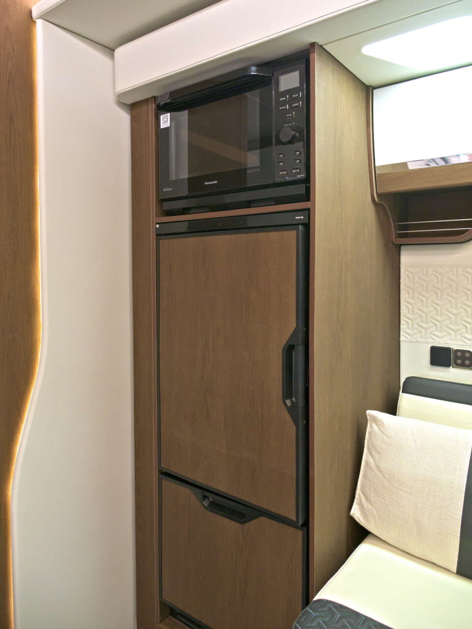 Deddle RV Carbonic Liner 78 - Frigorifero Caravan Salon 2024