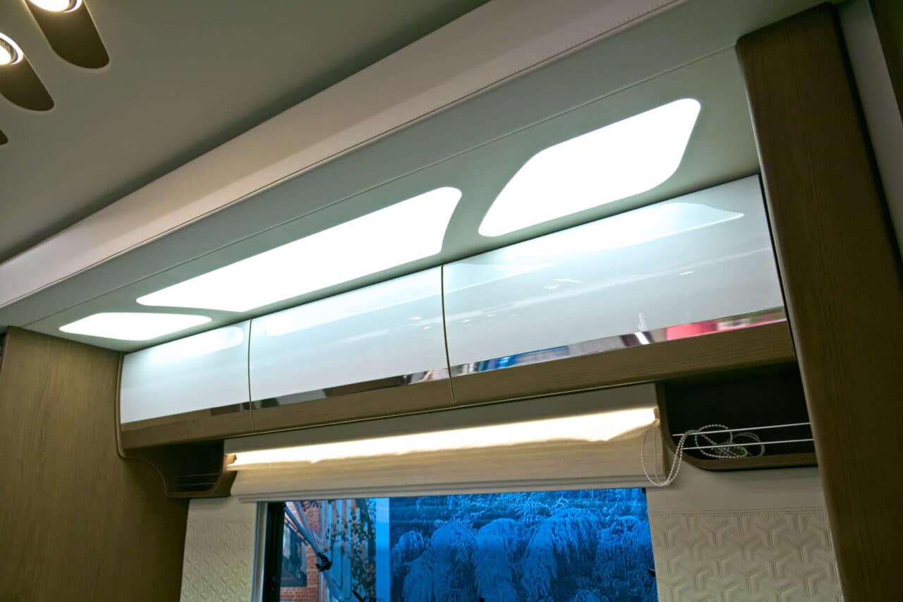 Deddle RV Carbonic Liner 78 - Cabinet Caravan Salon 2024