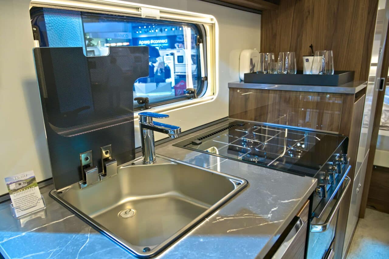 Fendt Diamant 560 GDW Cucina Caravan Salone 2024