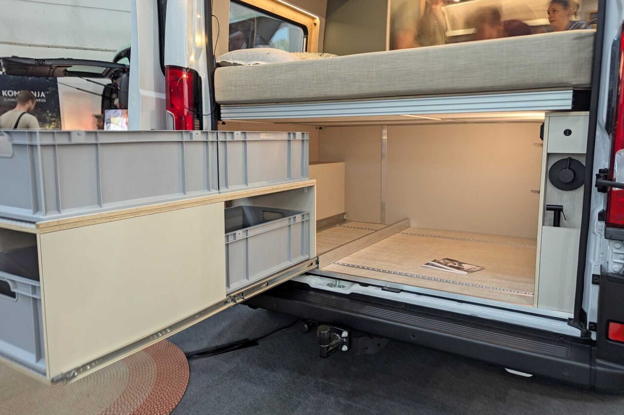 Kompanja ZWEI (2025): Spazio miracoloso per un massimo di 6 persone 5 kompanja zwei caravan salon 2024 heckauszug