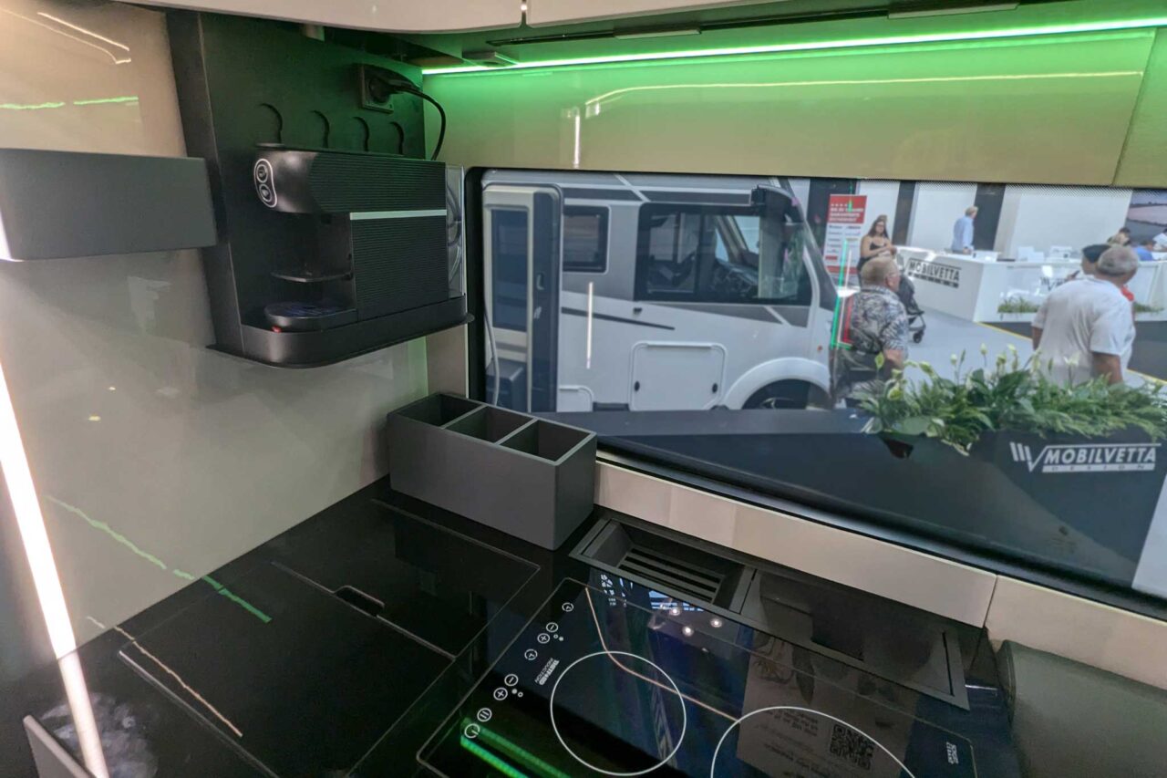 Mobilvetta Fluideen cucina studio Caravan Salon 2024