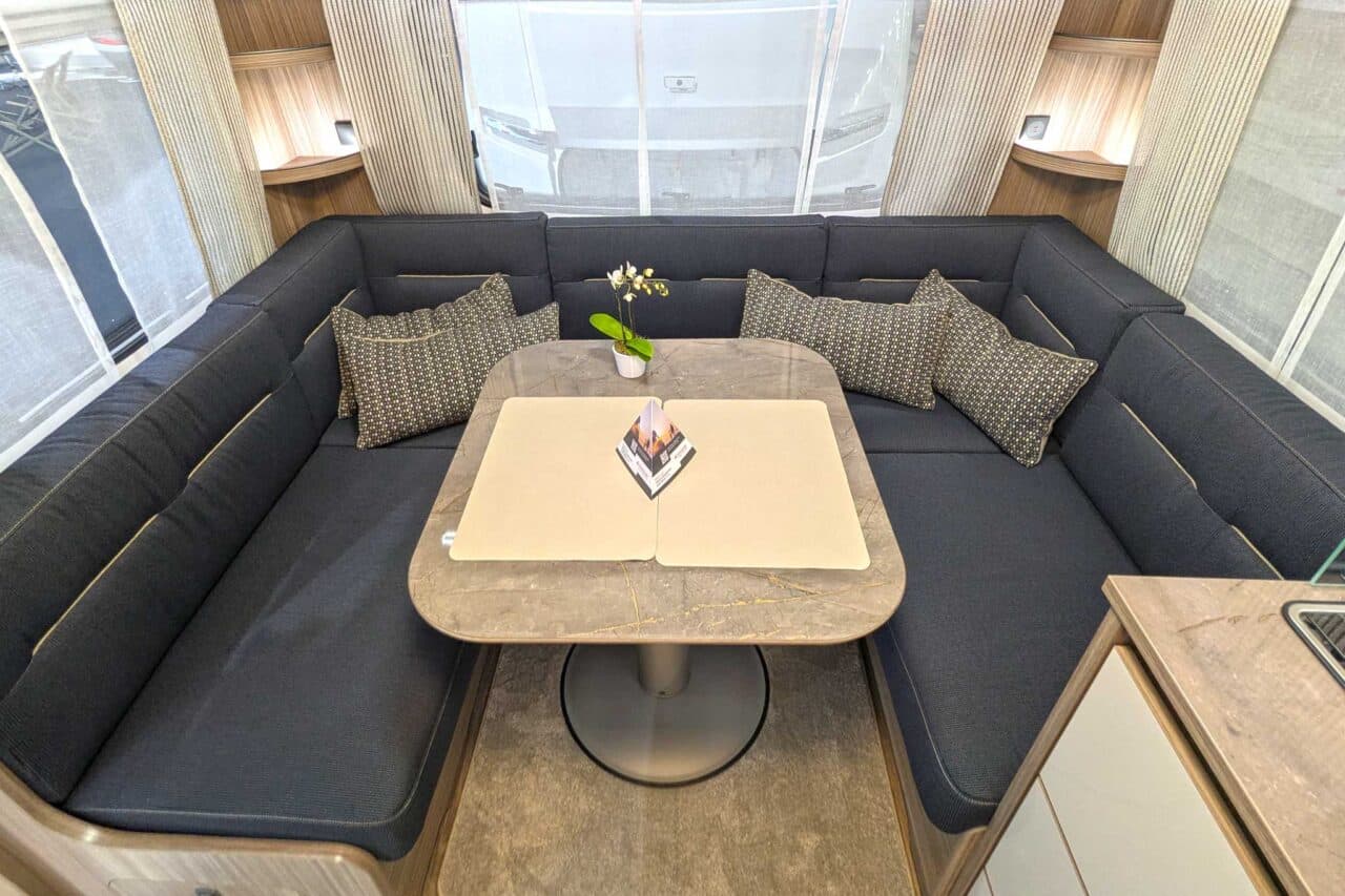 Fendt Tendenza (2025) - Scopri gli ultimi allestimenti della caravan premium per 4 persone 4 Tendenza 515 SG 307