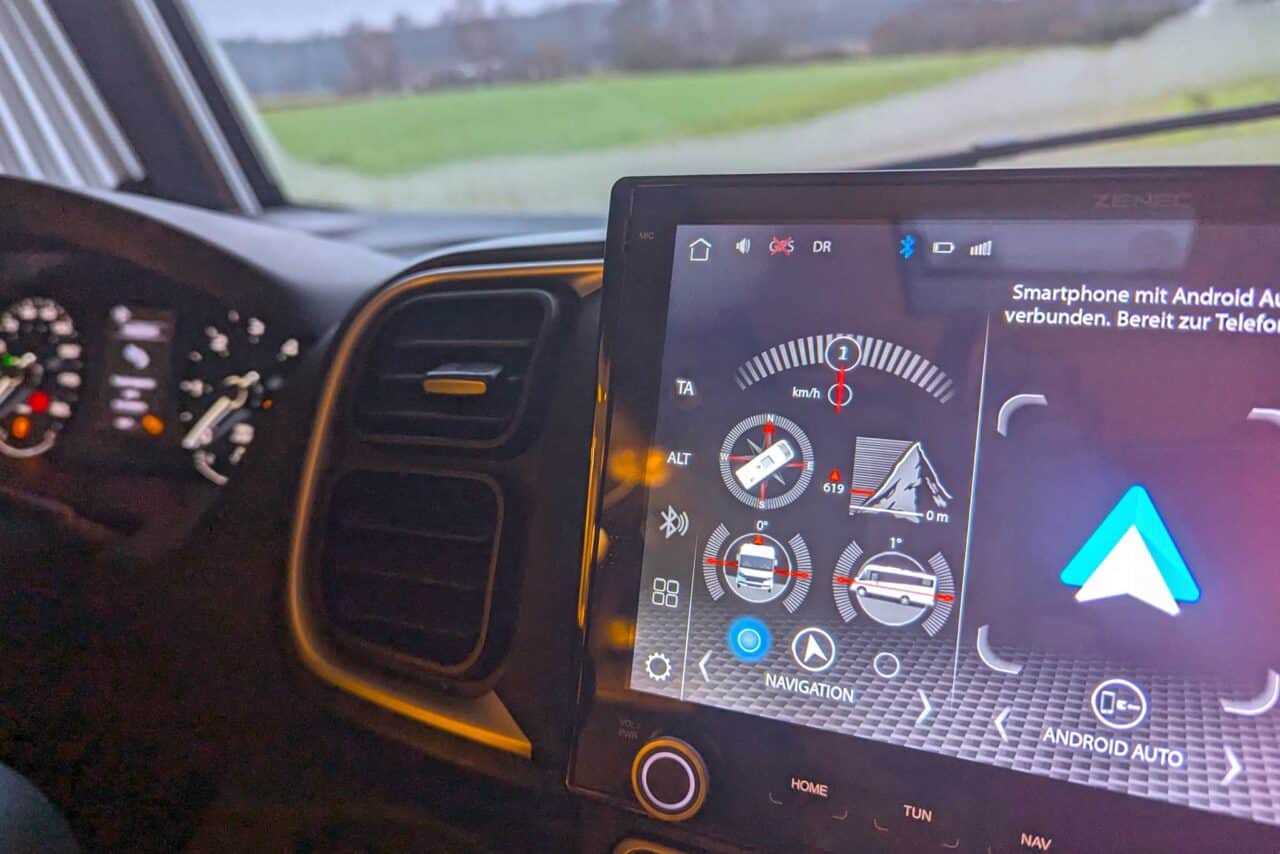 Unità multimediale con navigazione nel Fiat Ducato